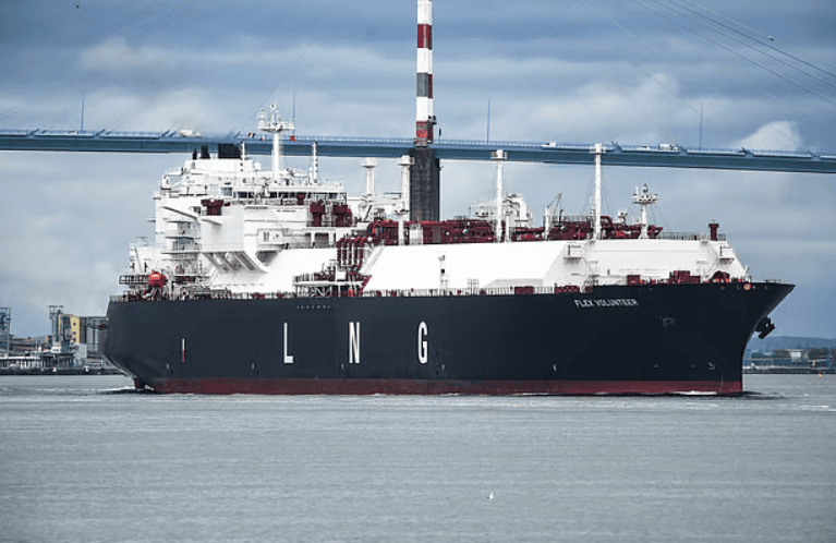 Government seeks loans to import LNG amid dollar crisis